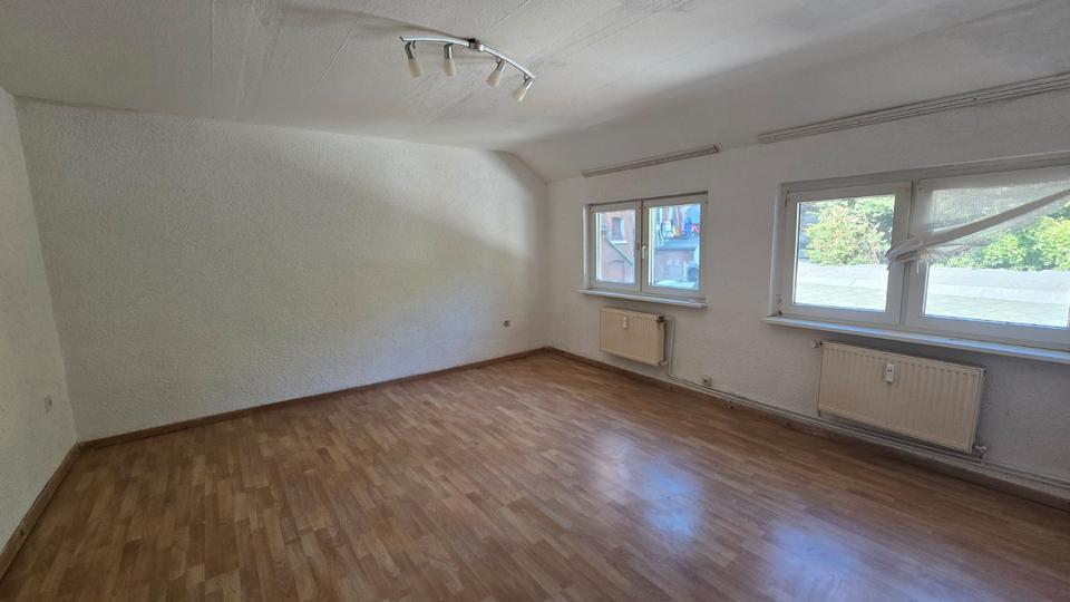 Etagenwohnung Duisburg Duisburg-Mitte - 2 Zimmer, 90 m&sup2;, 600&euro; | Angebot:26351664