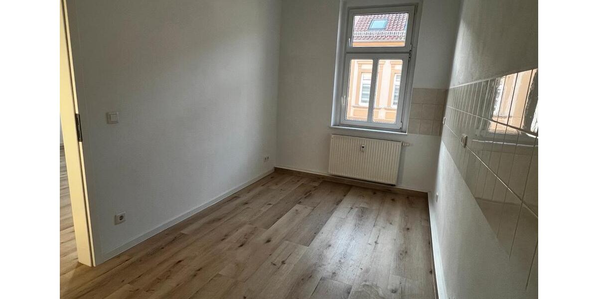 Etagenwohnung Döbeln - 2 Zimmer, 57 m&sup2;, 325&euro; | Angebot:25418325