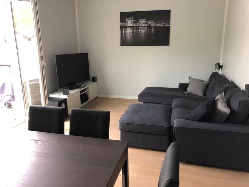 Moderne 2,5 Zimmer Wohnung mit Blick auf die Agger