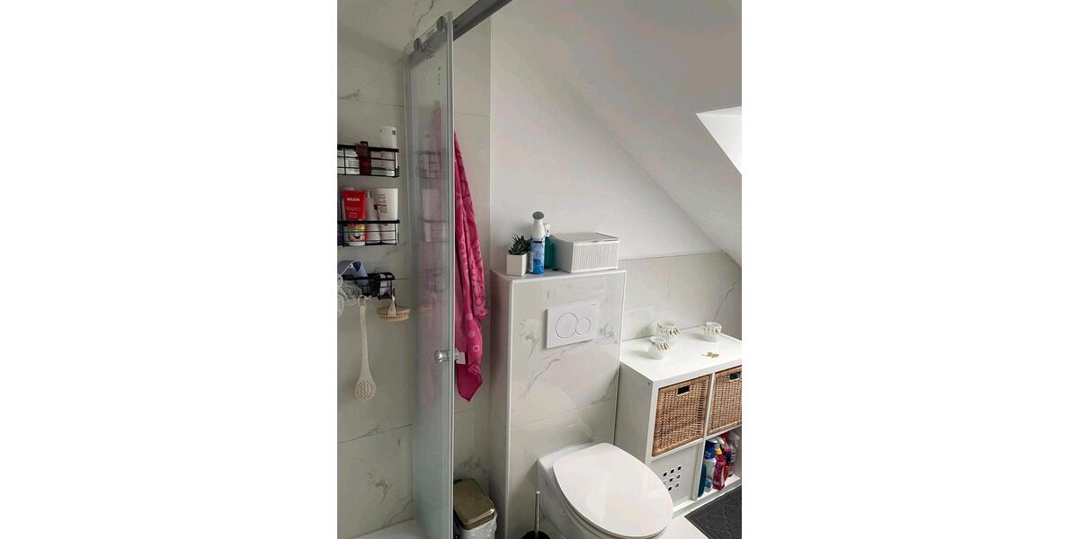 Dachgeschoßwohnung Köln Porz - 3 Zimmer, 60 m&sup2;, 1.200&euro; | Angebot:26605424