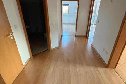 Wohnung Burgdorf - 3 Zimmer, 74 m&sup2;, 880&euro; | Angebot:27614504