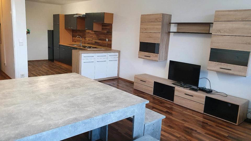 Etagenwohnung Eching - 3 Zimmer, 100 m&sup2;, 3.531&euro; | Angebot:25857748