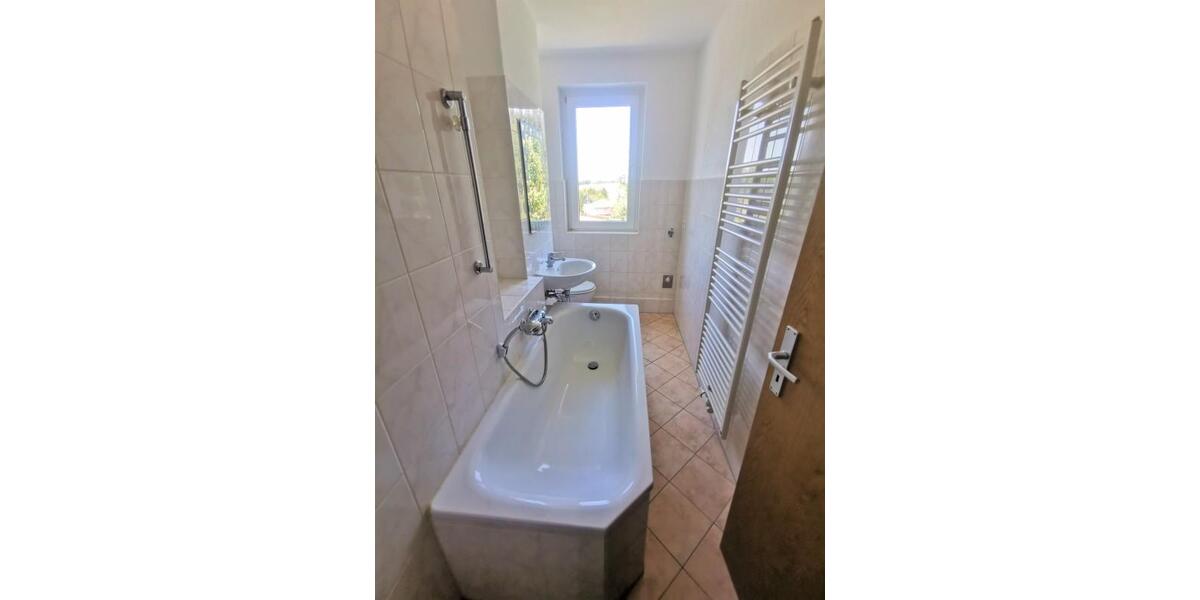 Etagenwohnung Braunsbedra - 2 Zimmer, 49 m&sup2;, 294&euro; | Angebot:25962108