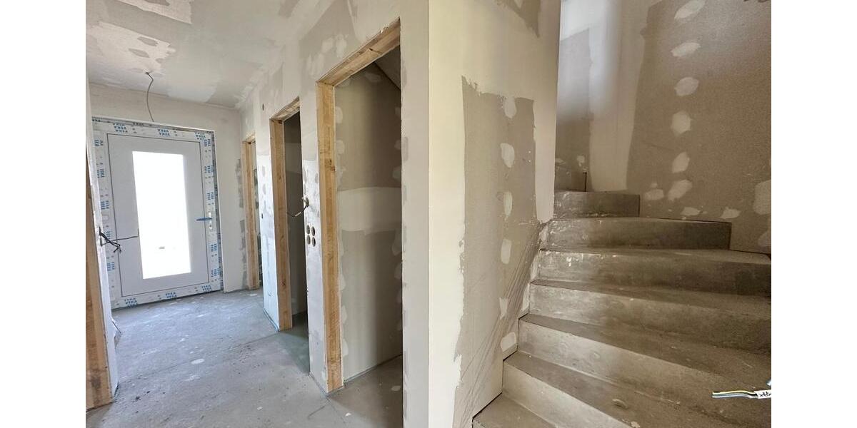 Rastede - Im Göhlen: Neubau-Reihenmittelhaus mit Einbauküche als Erstbezug 5 zimmer