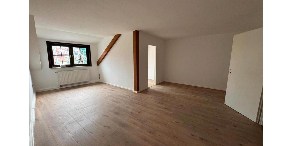 Dachgeschoßwohnung Jena Lobeda-Altstadt - 2 Zimmer, 68 m&sup2;, 650&euro; | Angebot:25087443