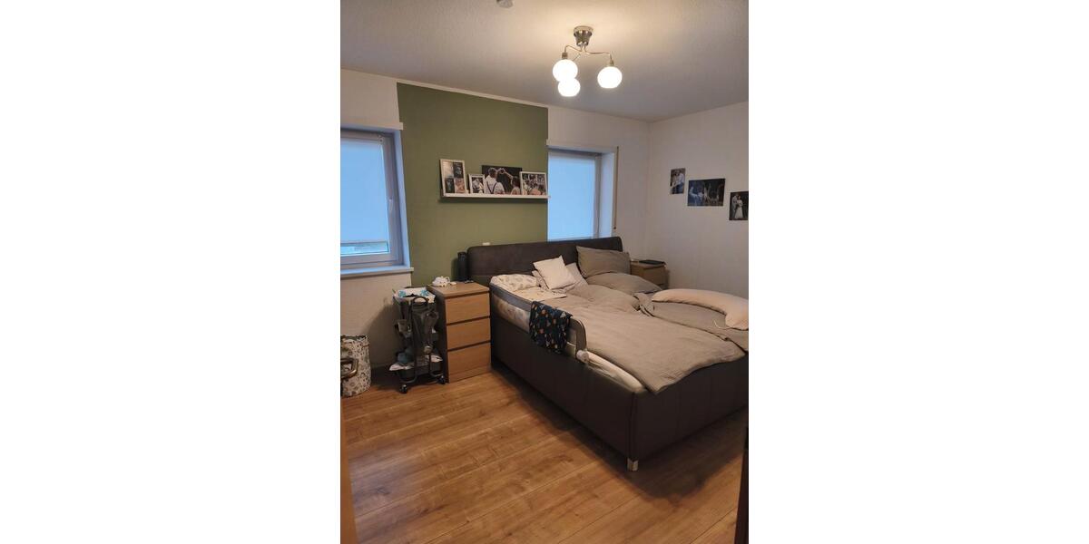 Etagenwohnung Rodalben - 5 Zimmer, 118 m&sup2;, 950&euro; | Angebot:25975998
