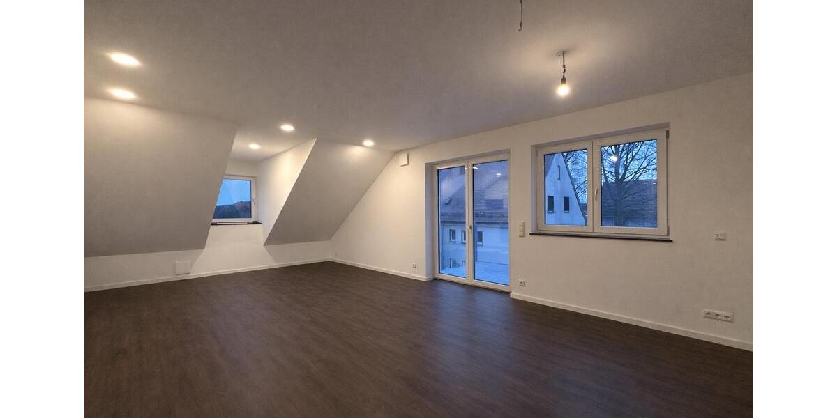 Dachgeschoßwohnung Türkheim - 3 Zimmer, 93 m&sup2;, 1.250&euro; | Angebot:24678581