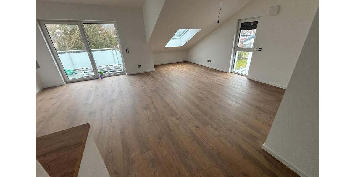 Dachgeschoßwohnung Seeheim-Jugenheim Jugenheim - 3 Zimmer, 84 m&sup2;, 1.260&euro; | Angebot:25181659