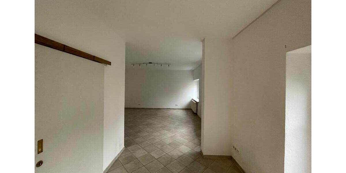 Erdgeschoßwohnung Großröhrsdorf - 2.5 Zimmer, 86 m&sup2;, 550&euro; | Angebot:25049512