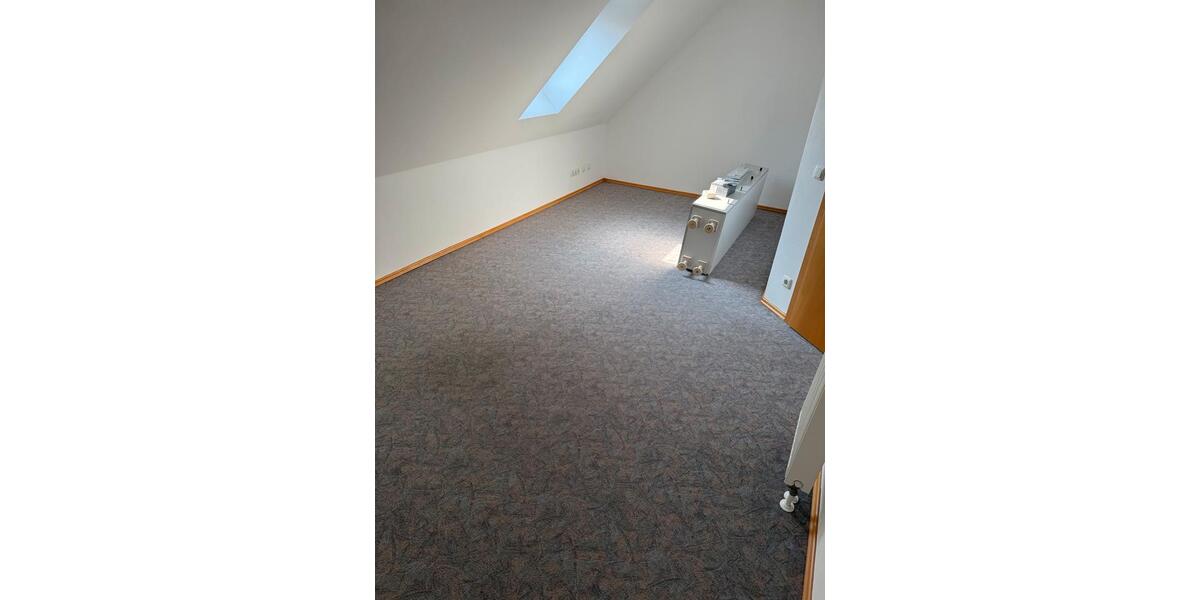 Etagenwohnung Stamsried - 5 Zimmer, 85 m&sup2;, 640&euro; | Angebot:25752618