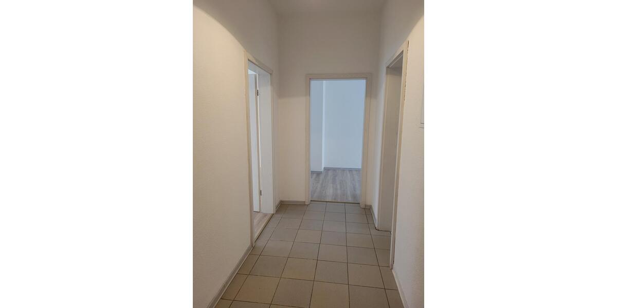 Erdgeschoßwohnung Wurzen - 3 Zimmer, 72 m&sup2;, 505&euro; | Angebot:25751107