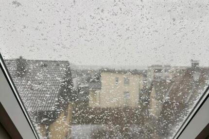 Dachgeschoß Zimmer in einer 5 WG Weingarten 1 zimmer