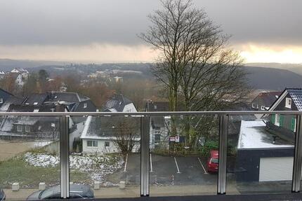 Wohnung Remscheid - 3 Zimmer, 92 m&sup2;, 1.200&euro; | Angebot:25253347