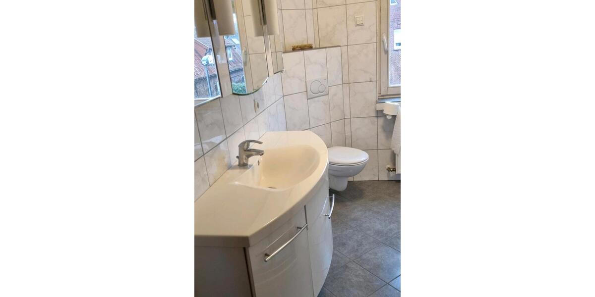 Dachgeschoßwohnung Meppen - 4 Zimmer, 100 m&sup2;, 1.175&euro; | Angebot:25962474