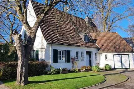 Haus zum Mieten in Krefeld 2.250 € 190 m² 5 zimmer