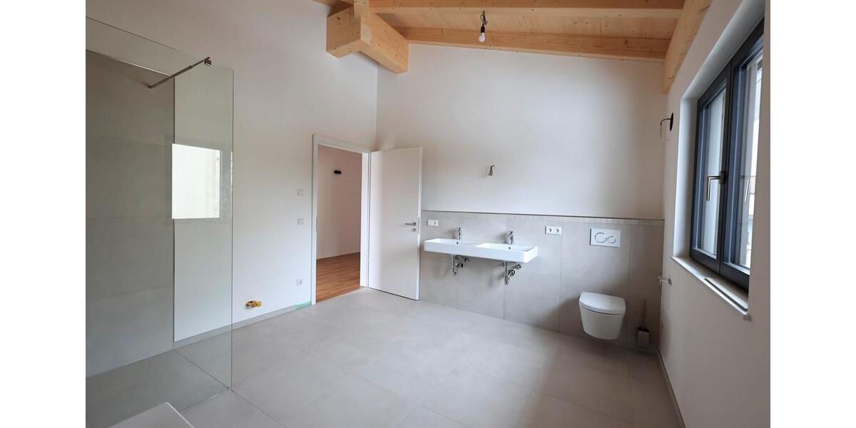 Dachgeschoßwohnung Hohenlinden - 3 Zimmer, 99 m&sup2;, 1.890&euro; | Angebot:25420734