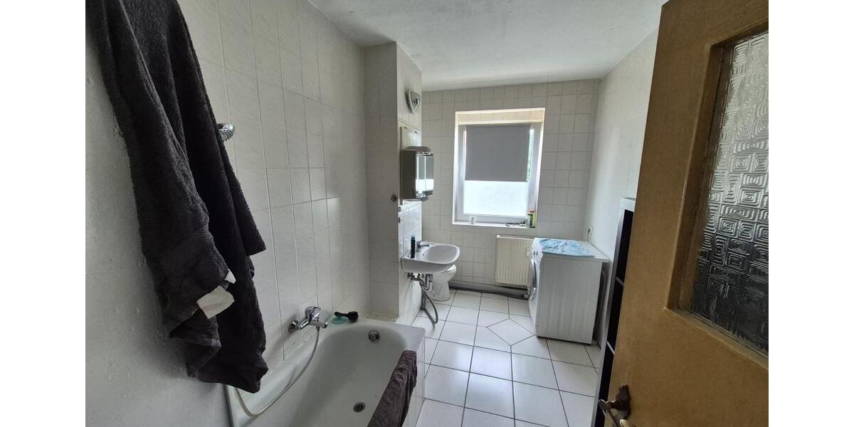 Erdgeschoßwohnung Arnstadt - 3 Zimmer, 66 m&sup2;, 500&euro; | Angebot:25790847