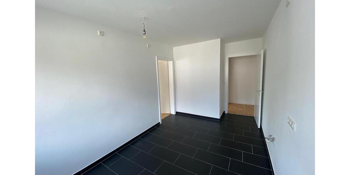 Terrassenwohnung Cham - 4 Zimmer, 150 m&sup2;, 1.380&euro; | Angebot:23273835