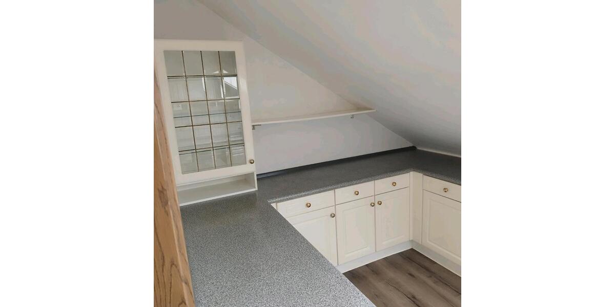 Dachgeschoßwohnung Eberdingen - 3.5 Zimmer, 64 m&sup2;, 640&euro; | Angebot:26374167