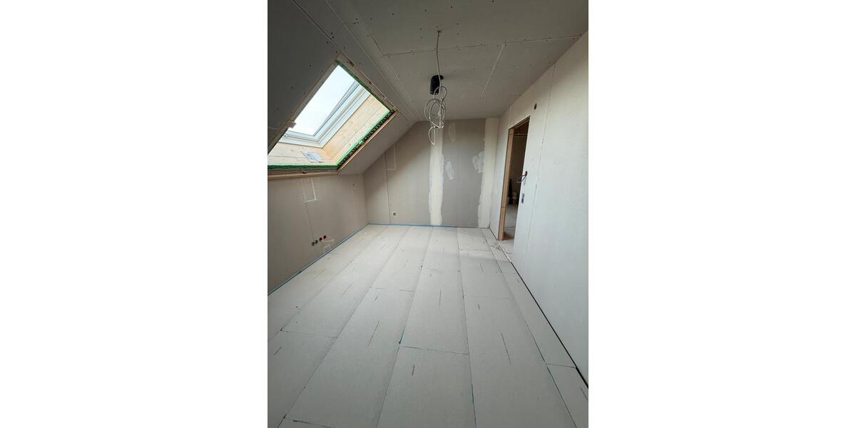 Doppelhaushälfte Ehrenkirchen - 2 Zimmer, 125 m&sup2;, 2.300&euro; | Angebot:26264094