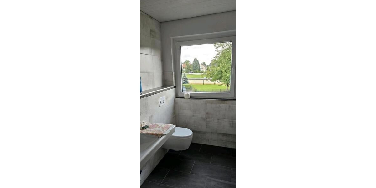 Dachgeschoßwohnung Lehre - 2.5 Zimmer, 80 m&sup2;, 650&euro; | Angebot:25174686