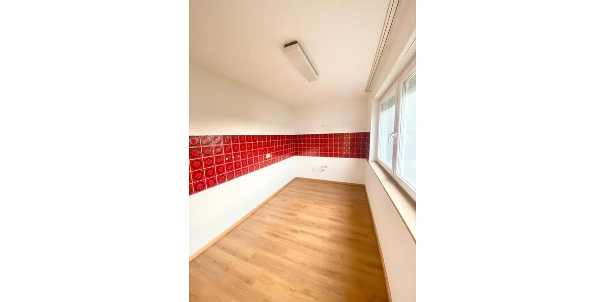 Etagenwohnung Weil am Rhein - 3 Zimmer, 90 m&sup2;, 1.200&euro; | Angebot:26545772