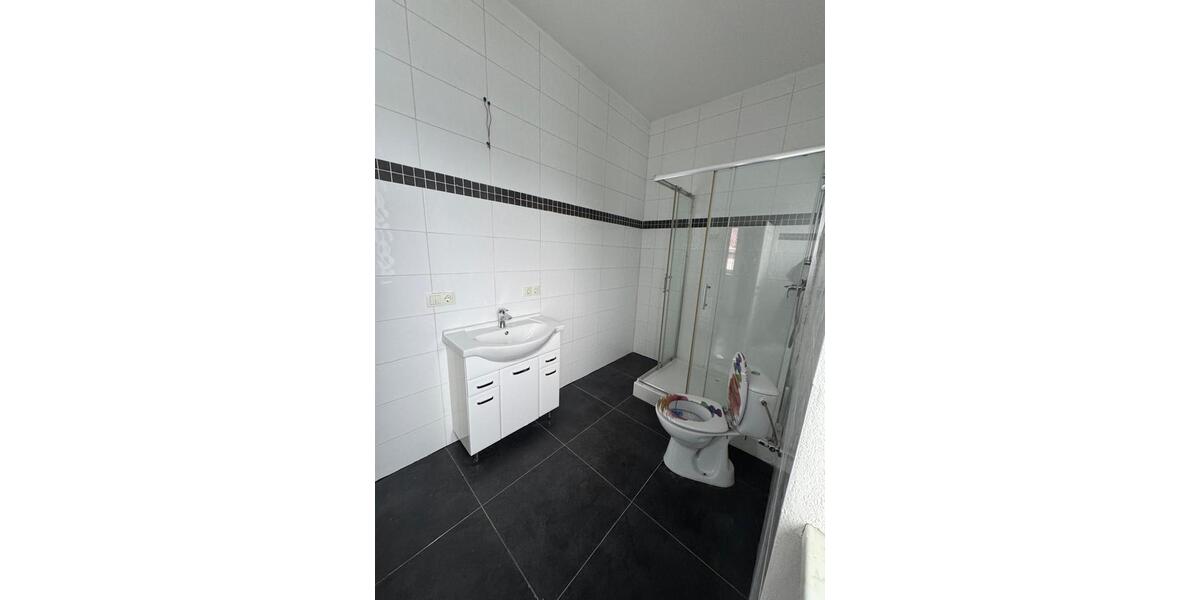 Etagenwohnung Schöllnach - 3 Zimmer, 90 m&sup2;, 730&euro; | Angebot:24432991