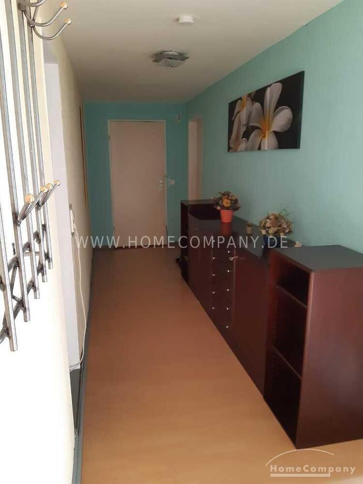 1 möbliertes Zimmer in einer 3er Wohnetage. zimmer