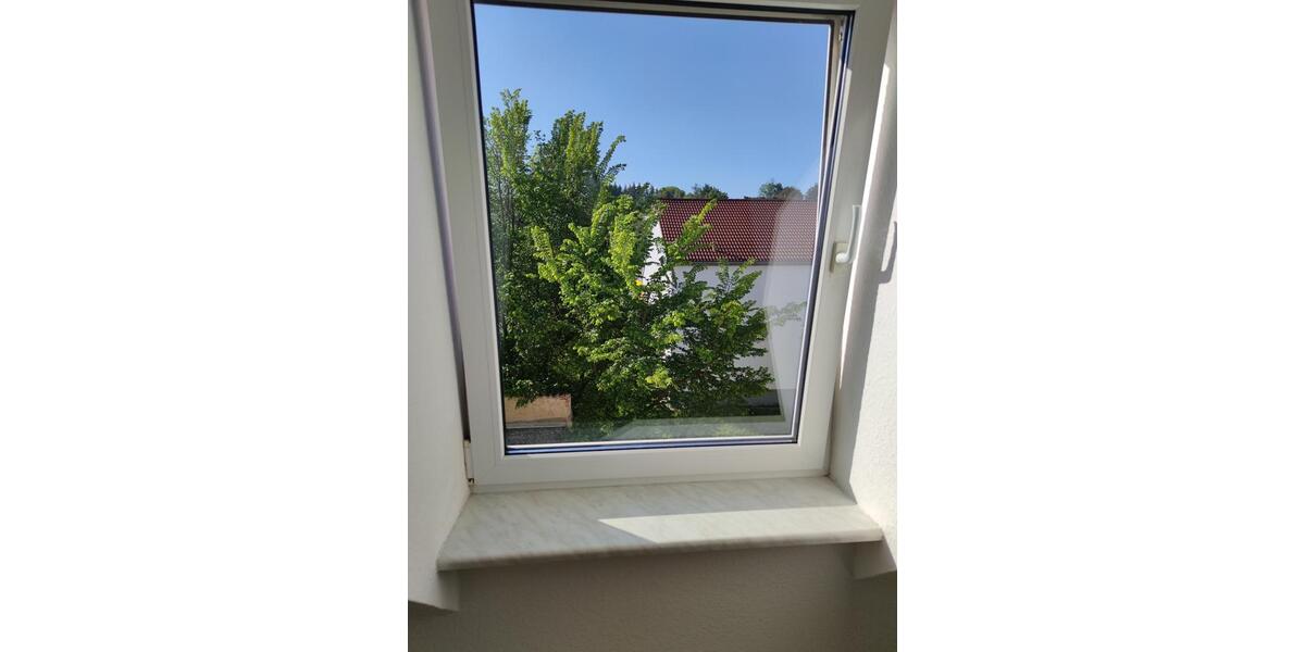 Dachgeschoßwohnung Schmölln - 2 Zimmer, 52 m&sup2;, 334&euro; | Angebot:27628910