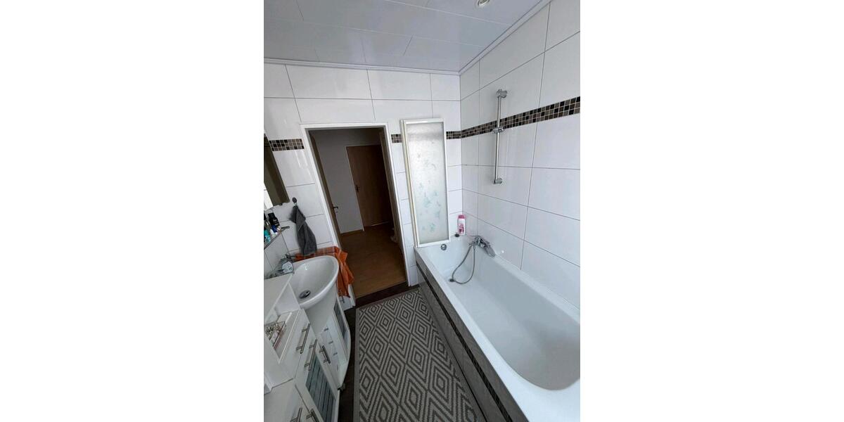 Erdgeschoßwohnung Borken (Hessen) - 3 Zimmer, 80 m&sup2;, 880&euro; | Angebot:26048549