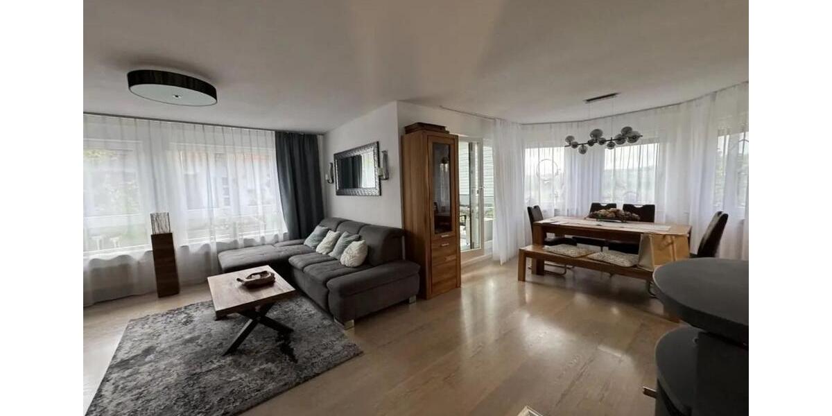 Eine charmante 4Zimmer Wohnung in Doppelhaushälfte SingenSchlatt 4 zimmer