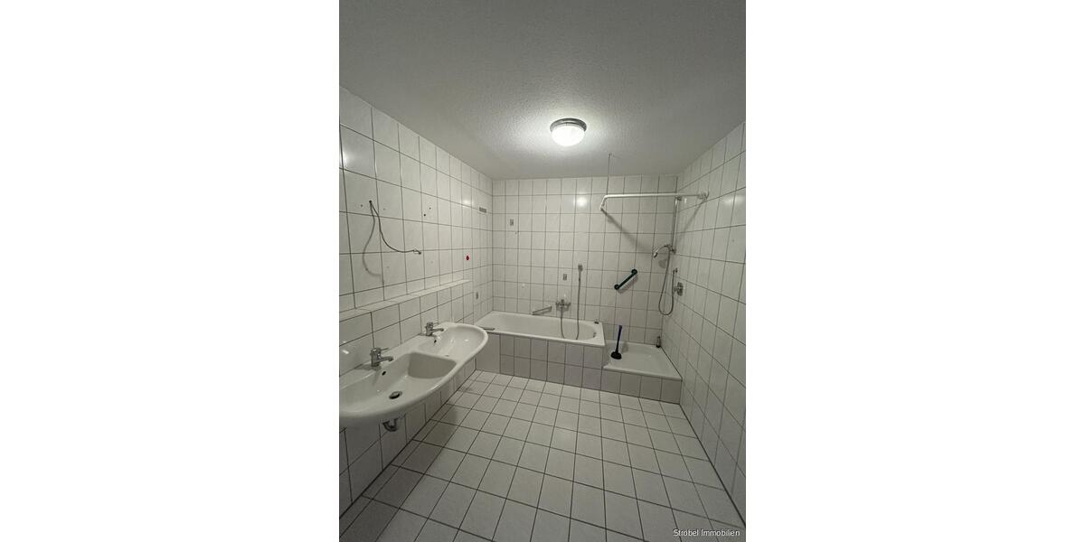 Erdgeschoßwohnung Rot am See - 2.5 Zimmer, 72 m&sup2;, 710&euro; | Angebot:24751963