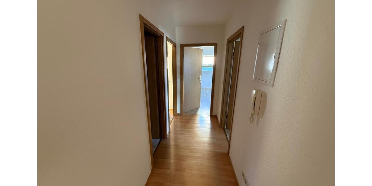 Etagenwohnung Reichenbach im Vogtland - 4 Zimmer, 103 m&sup2;, 539&euro; | Angebot:24522431
