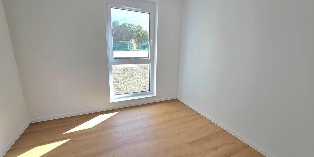 Großzügige 3-Zimmer-Wohnung mit XXL-Balkon im 1.OG -Neubau-Tiefgarage-Aufzug! - Etagenwohnung Burgstädt Burkersdorf | Angebot:26617302