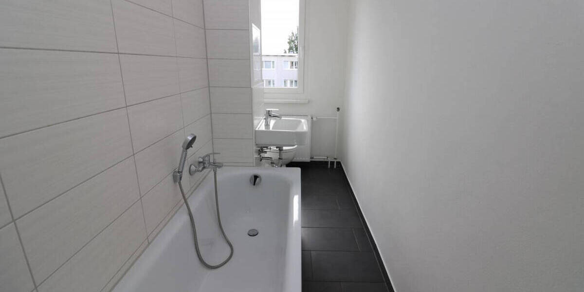 Etagenwohnung Freiberg Freiberg West - 3 Zimmer, 63 m&sup2;, 449&euro; | Angebot:26018529