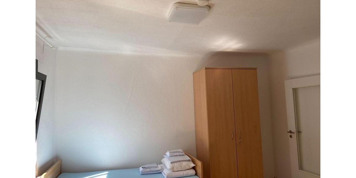 Wohnen auf Zeit Winnenden - 1 Zimmer, 150 m&sup2;, 500&euro; | Angebot:26065119