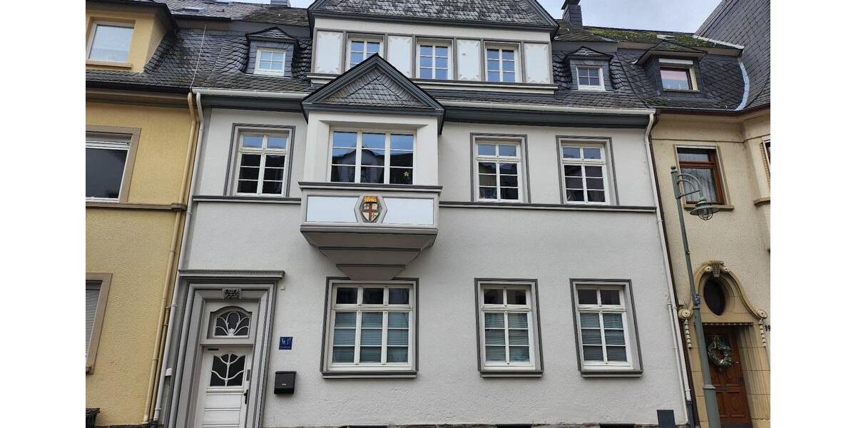 Repräsentative 1920er-Jahre Villa in Zell (Mosel) 9 zimmer