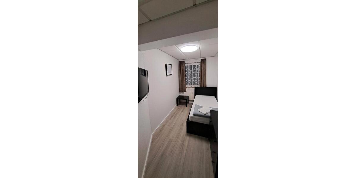 Wohnen auf Zeit Magdeburg - 1 Zimmer, 15 m&sup2;, 350&euro; | Angebot:24654359