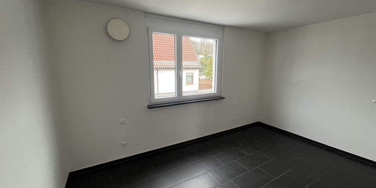 Etagenwohnung Böblingen - 3 Zimmer, 109 m&sup2;, 1.800&euro; | Angebot:24497716