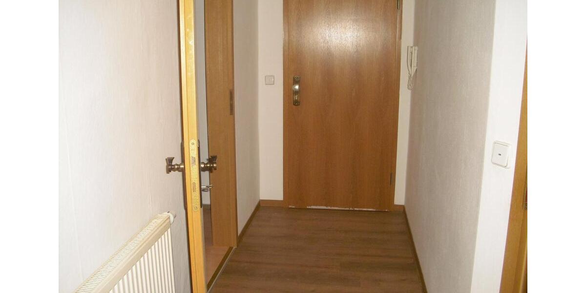 Etagenwohnung Röderland - 2 Zimmer, 67 m&sup2;, 330&euro; | Angebot:26426482