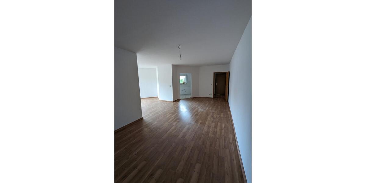 Etagenwohnung Wallhausen - 4 Zimmer, 115 m&sup2;, 549&euro; | Angebot:24675935