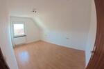 Dachgeschoßwohnung Ellwangen (Jagst) - 4 Zimmer, 80 m&sup2;, 790&euro; | Angebot:26679245