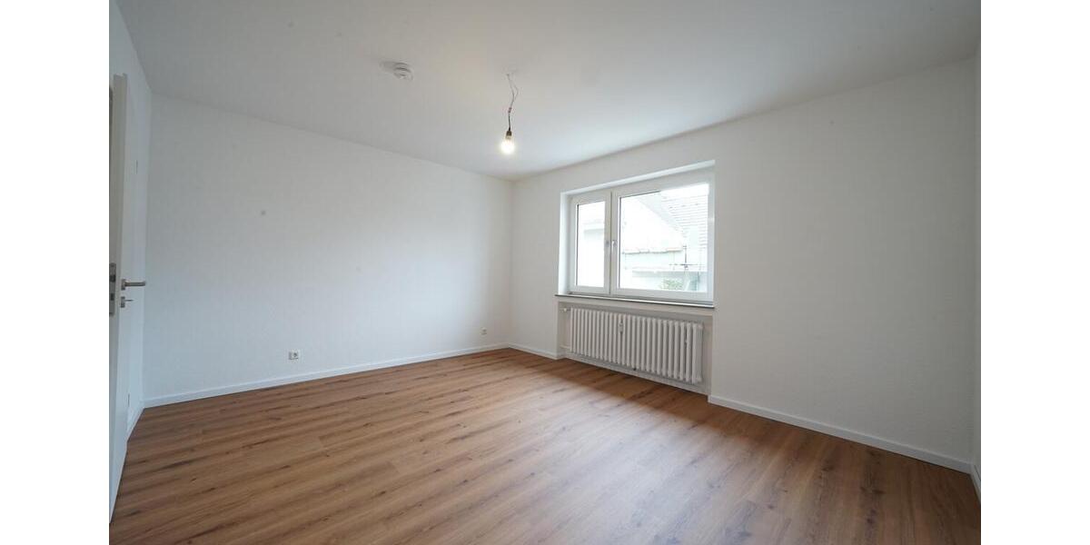 Etagenwohnung Köln Nippes - 3 Zimmer, 89 m&sup2;, 1.290&euro; | Angebot:26648409