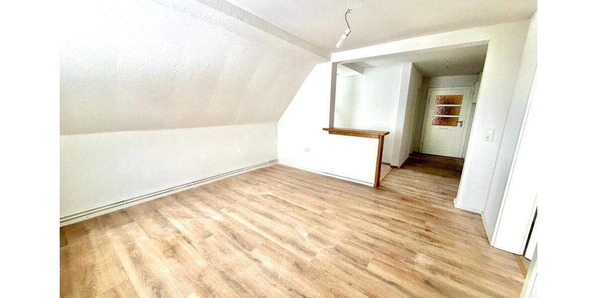 Dachgeschoßwohnung Einbeck - 3 Zimmer, 55 m&sup2;, 495&euro; | Angebot:24975128