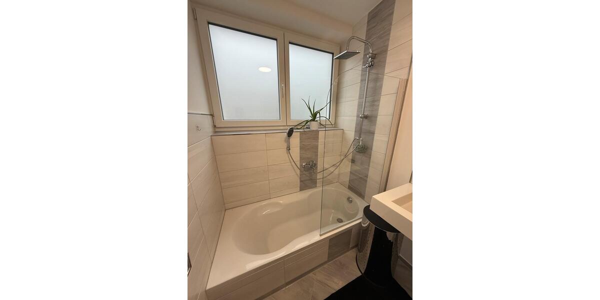 1-Zimmerwohnung voll möbeliert mit Terrasse 1 zimmer