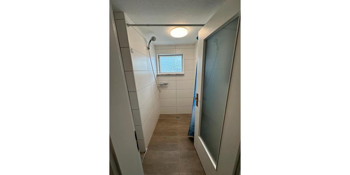 Wohnen auf Zeit Schortens - 6 Zimmer, 180 m&sup2;, 150&euro; | Angebot:26119359
