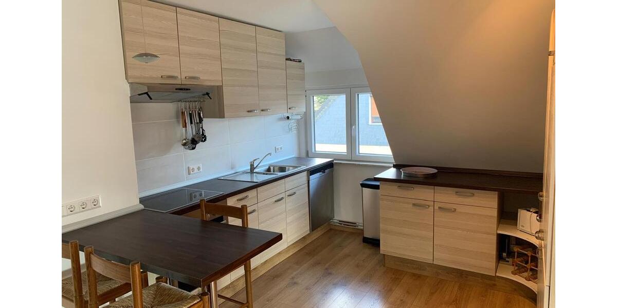 Schöne Dachgeschoßwohnung mit Dachterrasse, Jembke Wolfsburg 3.5 zimmer