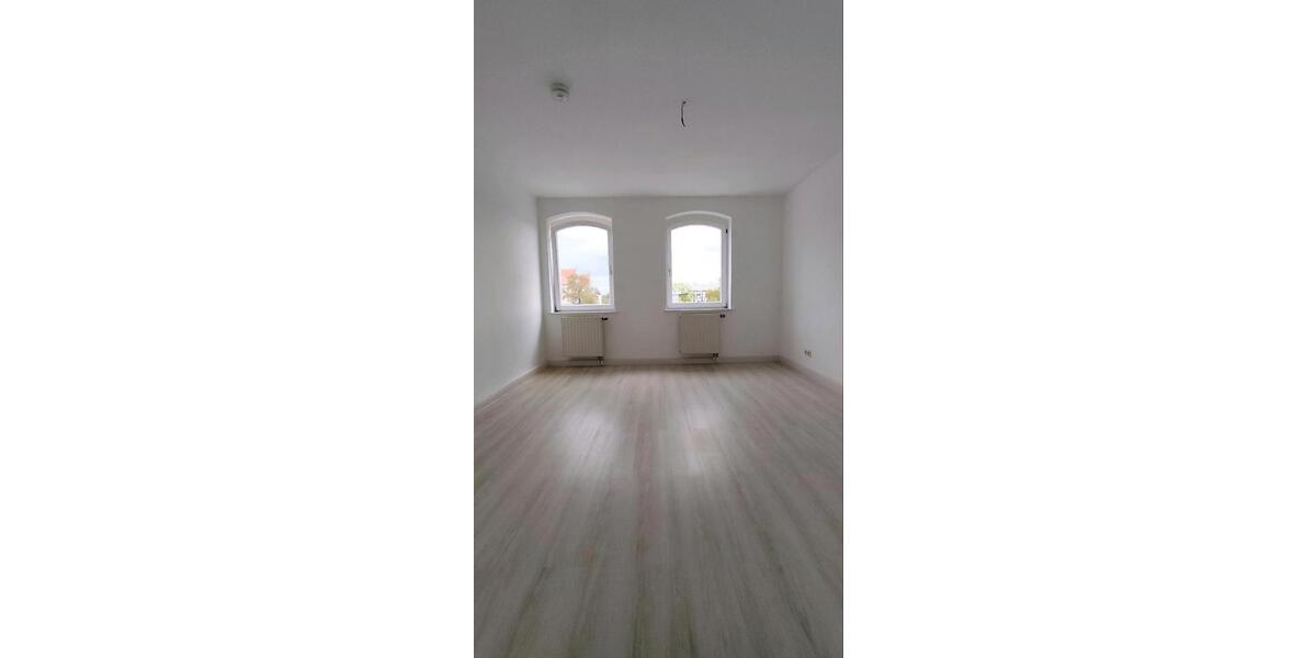 Dachgeschoßwohnung Freiberg - 2 Zimmer, 64 m&sup2;, 480&euro; | Angebot:26448240