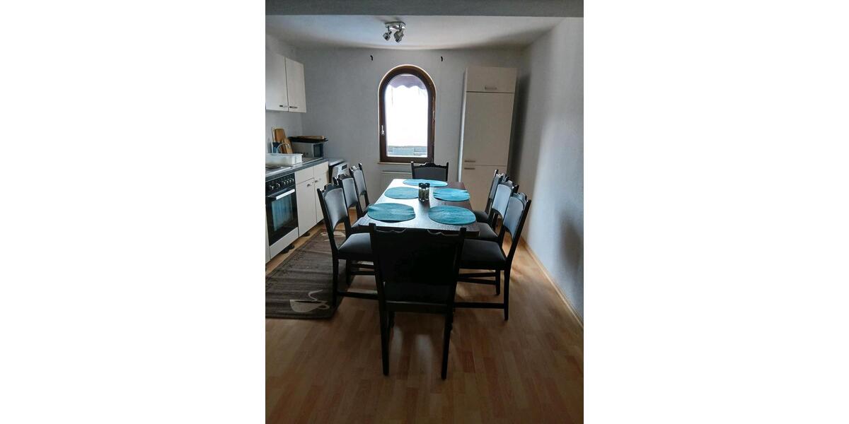 Wohnen auf Zeit Ilbesheim bei Landau in der Pfalz - 9 Zimmer, 300 m&sup2;, 18&euro; | Angebot:25378016