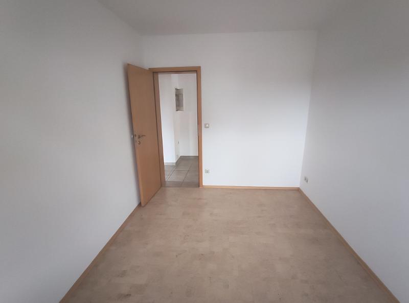 4 Zi. Wohnung im EG mit Garten und Terrasse 4 zimmer